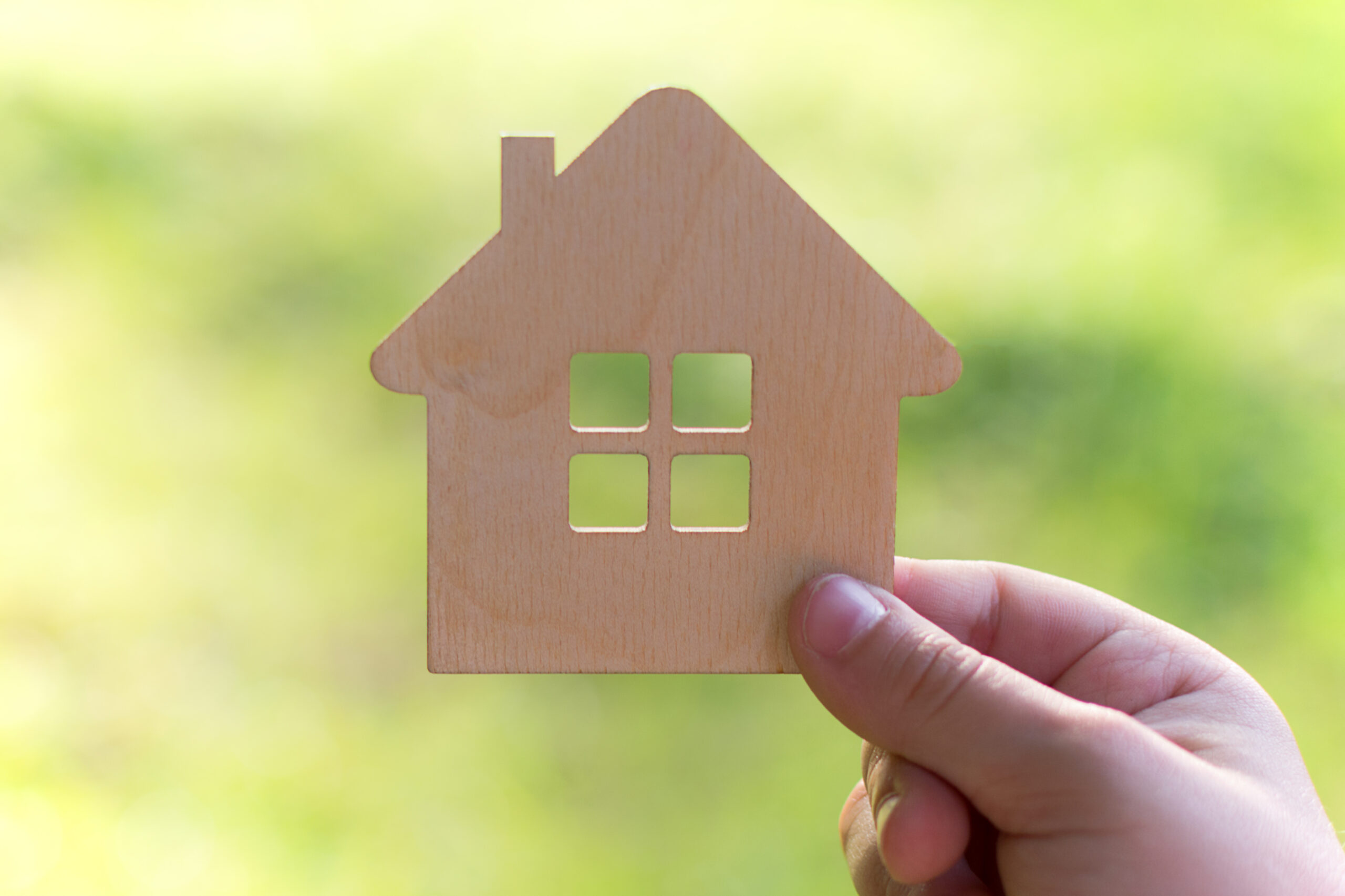 Should I Sell to a Cash Home Buying Company?